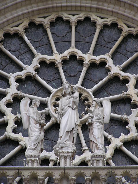 Another picture of the heart of the facade