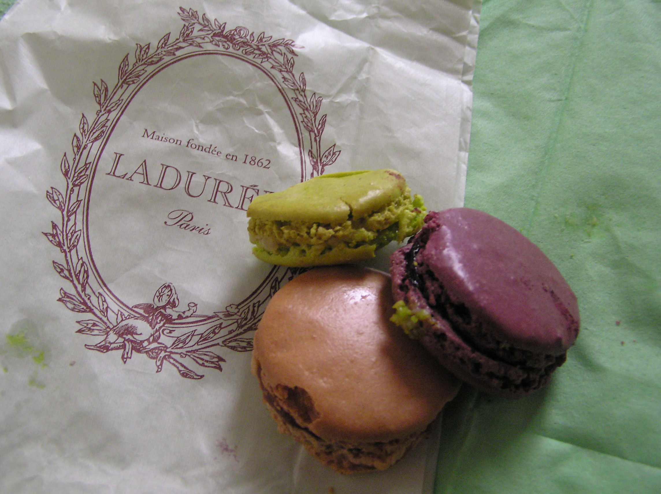 Yummmmmmmy Macaroons from Cafe Laduree