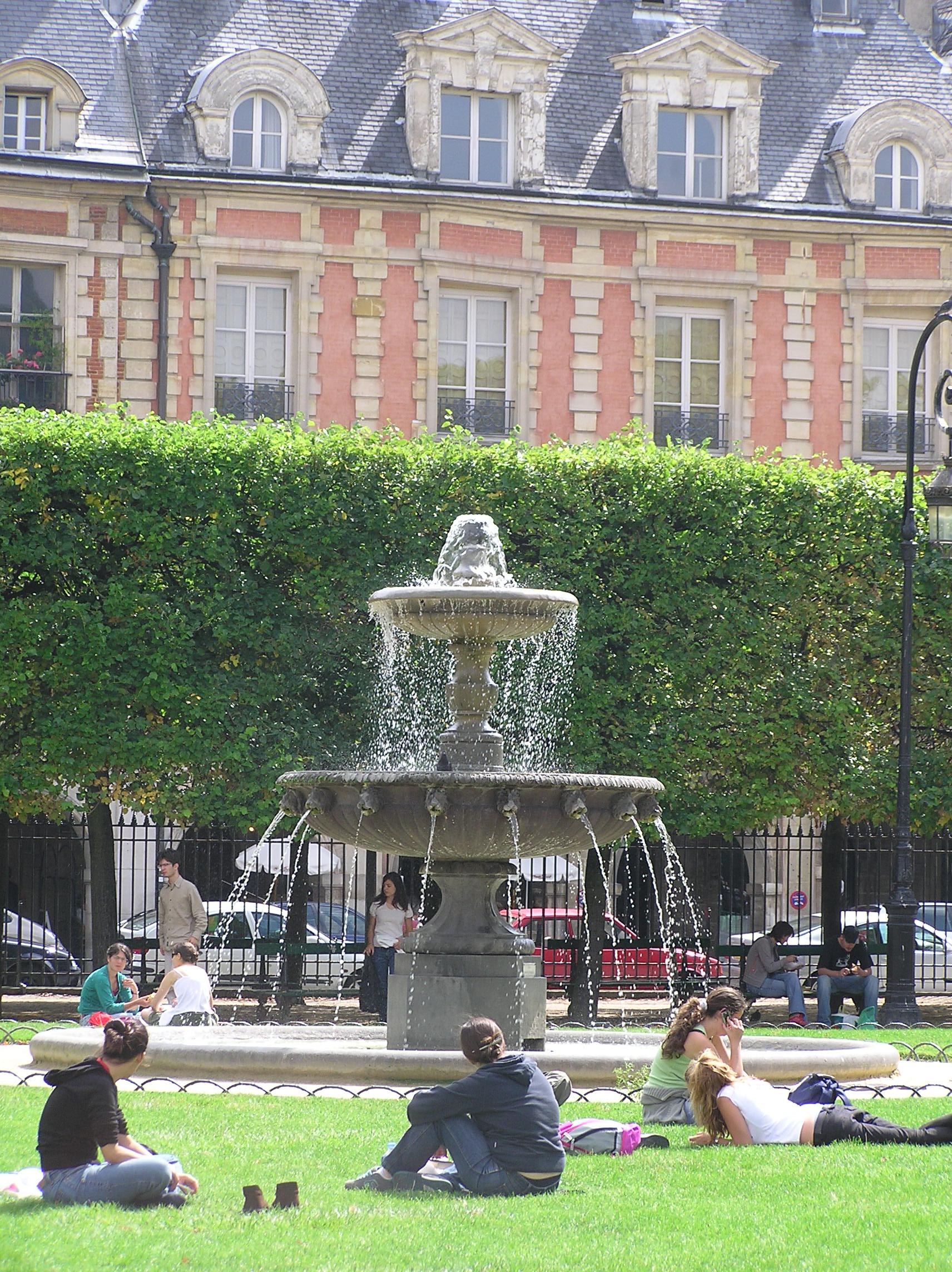 Gardens at Place Des Vosges